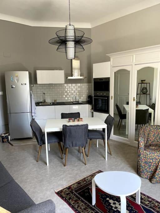 101 Pyrenees Palace Appartement Bagnères-de-Luchon المظهر الخارجي الصورة