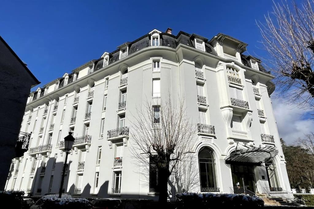 101 Pyrenees Palace Appartement Bagnères-de-Luchon المظهر الخارجي الصورة